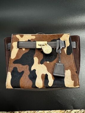 Michael Kors Hamilton Traveler crossbody bag w/Calf Hair and Leather